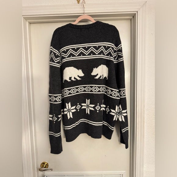 NWOT Old Navy So Soft Bear Fair Isle Crewneck Sweater - Picture 6 of 9